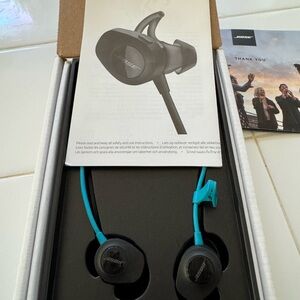Bose Black and Teal Earbuds